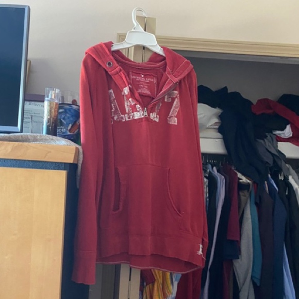 RED AMERICAN EAGLE HOODIE